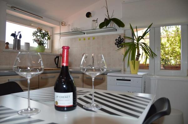 Tiro Apartment Пула Екстериор снимка